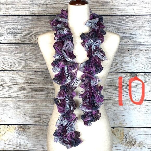 NEW Handmade knit ruffle scarf. - Picture 13 of 14